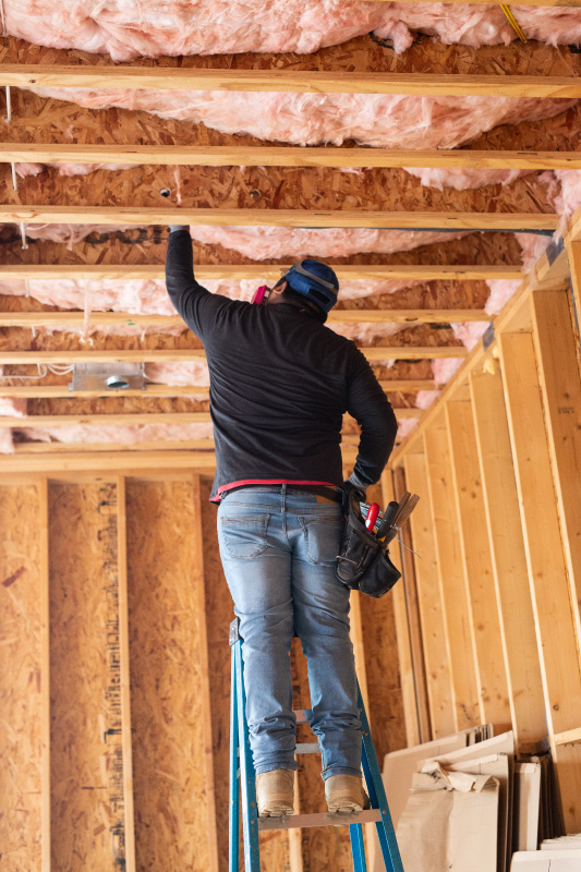 Fiberglass batt insulation in ceiling